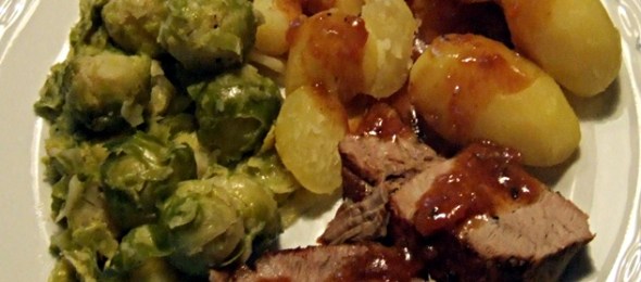 hausmannskost1 Deutscher Dreiklang: Schweinebraten, Rosenkohl, Kartoffeln
