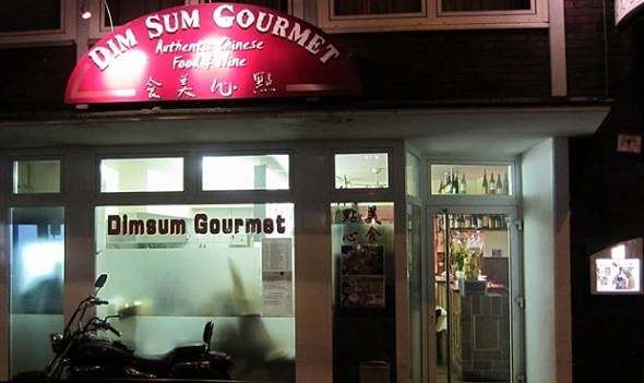 Dim Sum Bistro bei Nacht