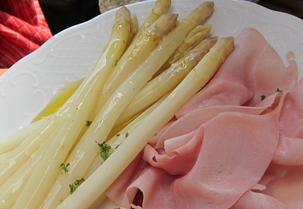 Spargel in der Fluchtburg