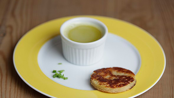 Essenz von der sauren Bohnensuppe